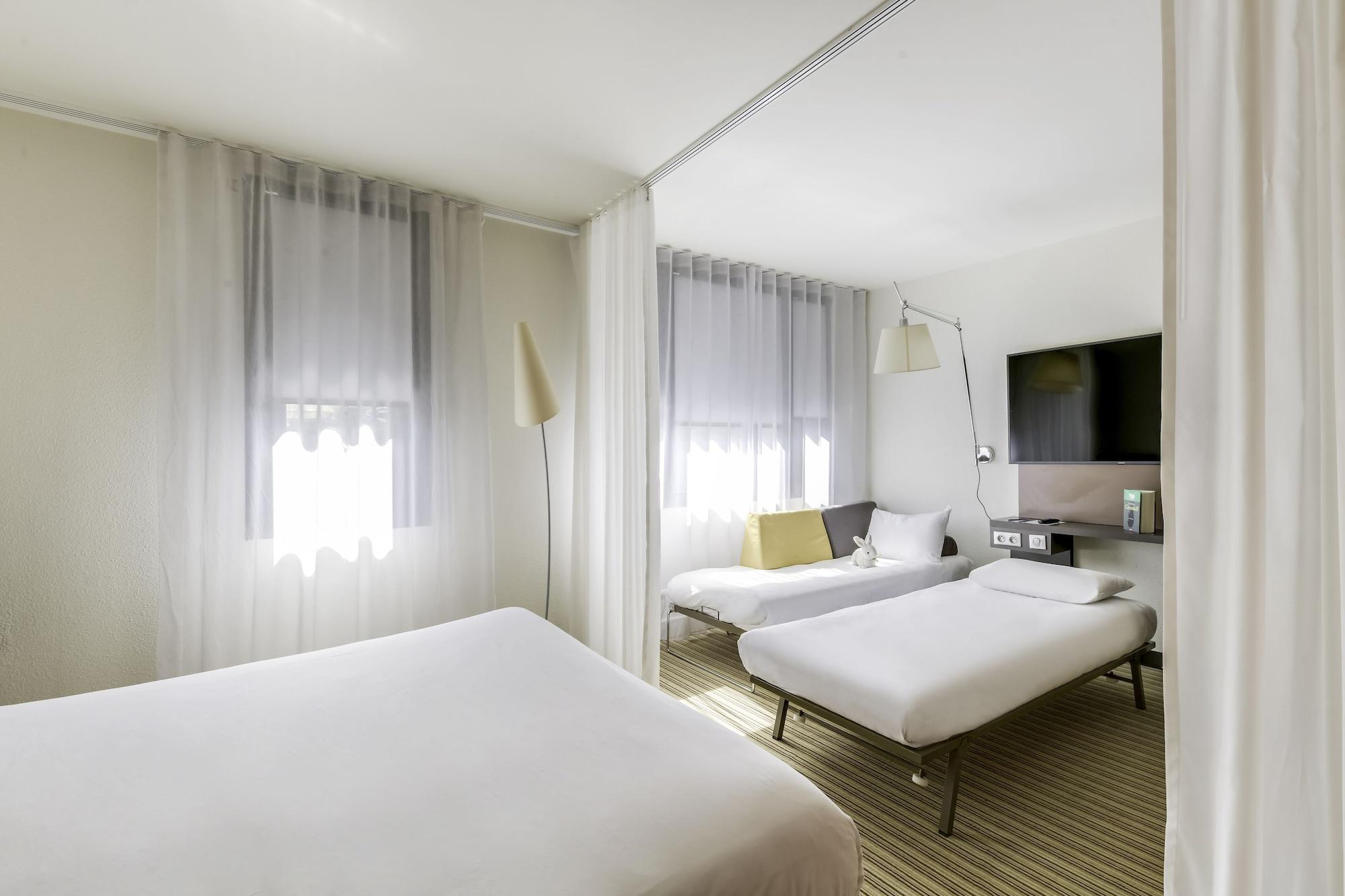 Est Hotel 4*